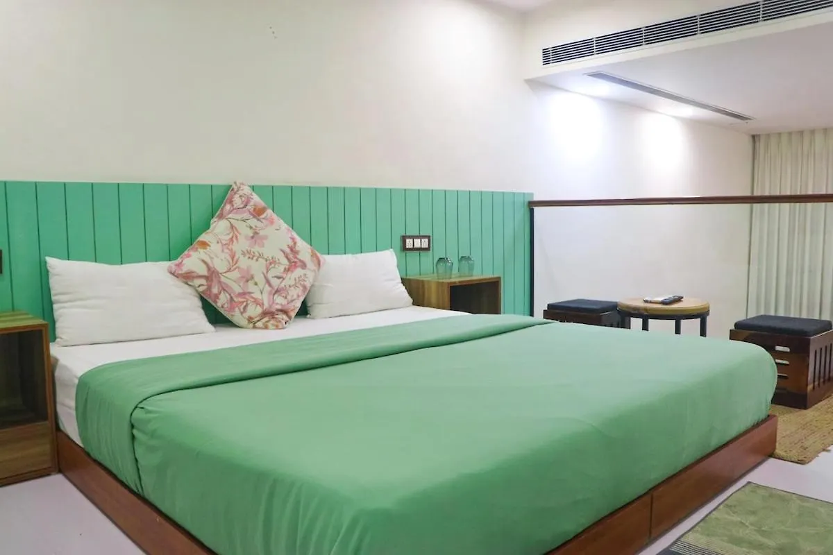 Leafyinn Tranquil Loft New Delhi Apartment