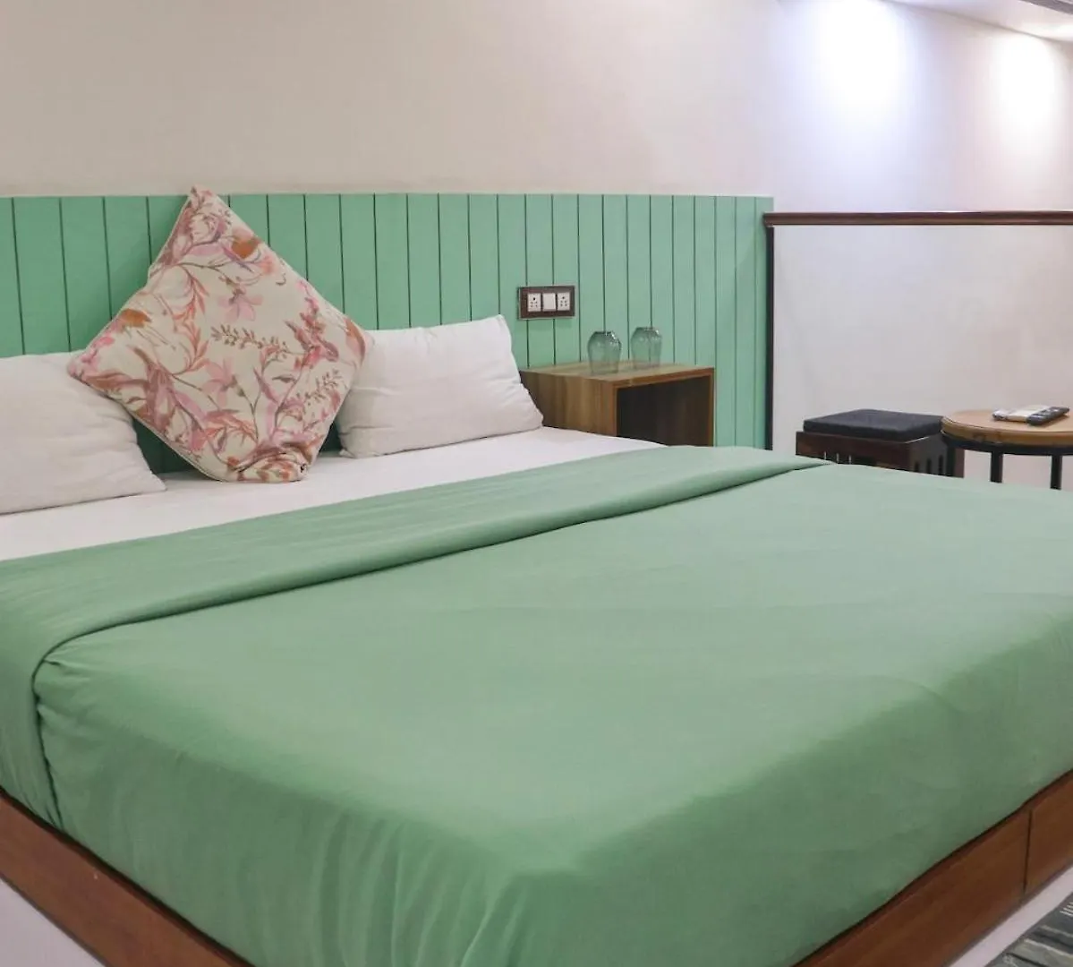 Leafyinn Tranquil Loft New Delhi
